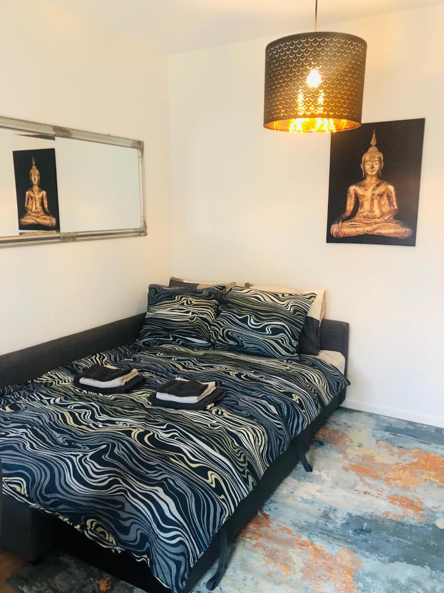 City Zen Apartment Enschede !Free Private Parking Esterno foto